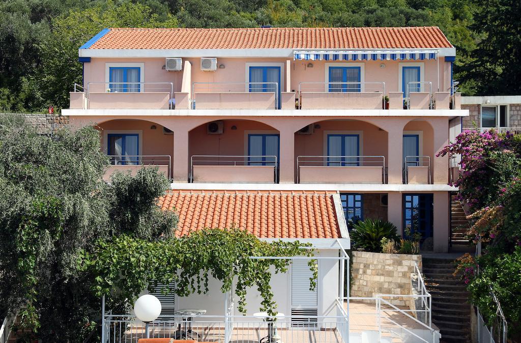 Apartmani Nica Sveti Stefan Exteriör bild